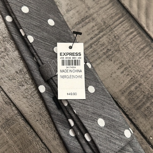 Express Tie - Picture 4 of 4